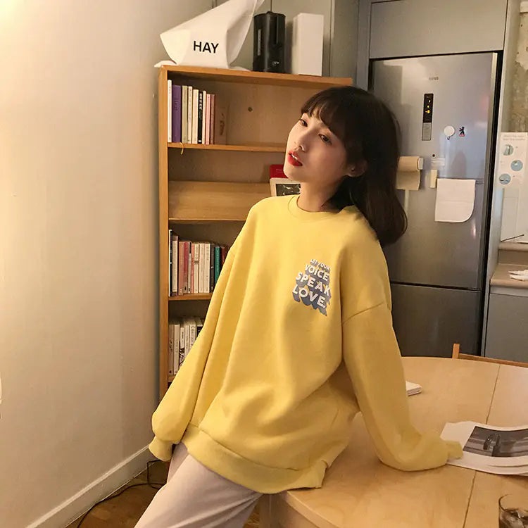 Thick Round Neck Sweatshirt for Women with Print