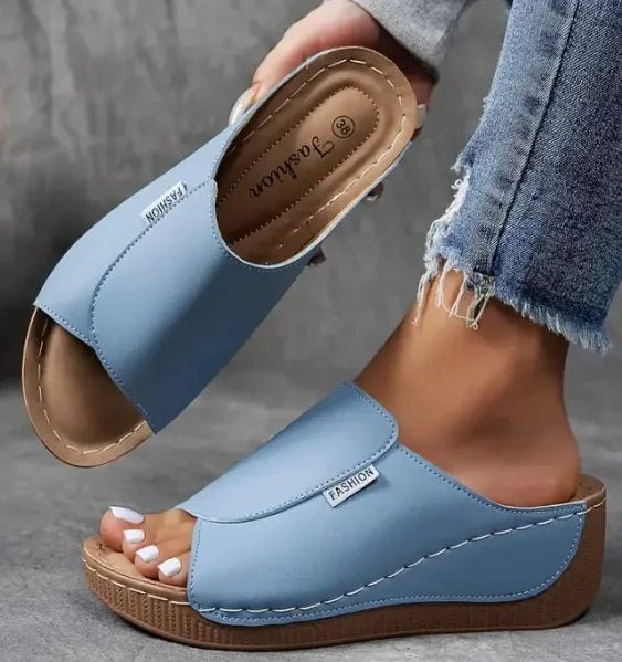 Comfortable Arch Support Slides - Women's Solid Sandals