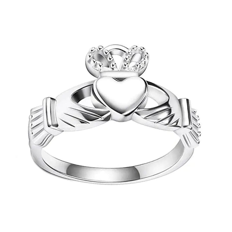 Wide-brimmed Hollow Hand Holding Heart-shaped Ring