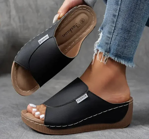 Comfortable Arch Support Slides - Women's Solid Sandals